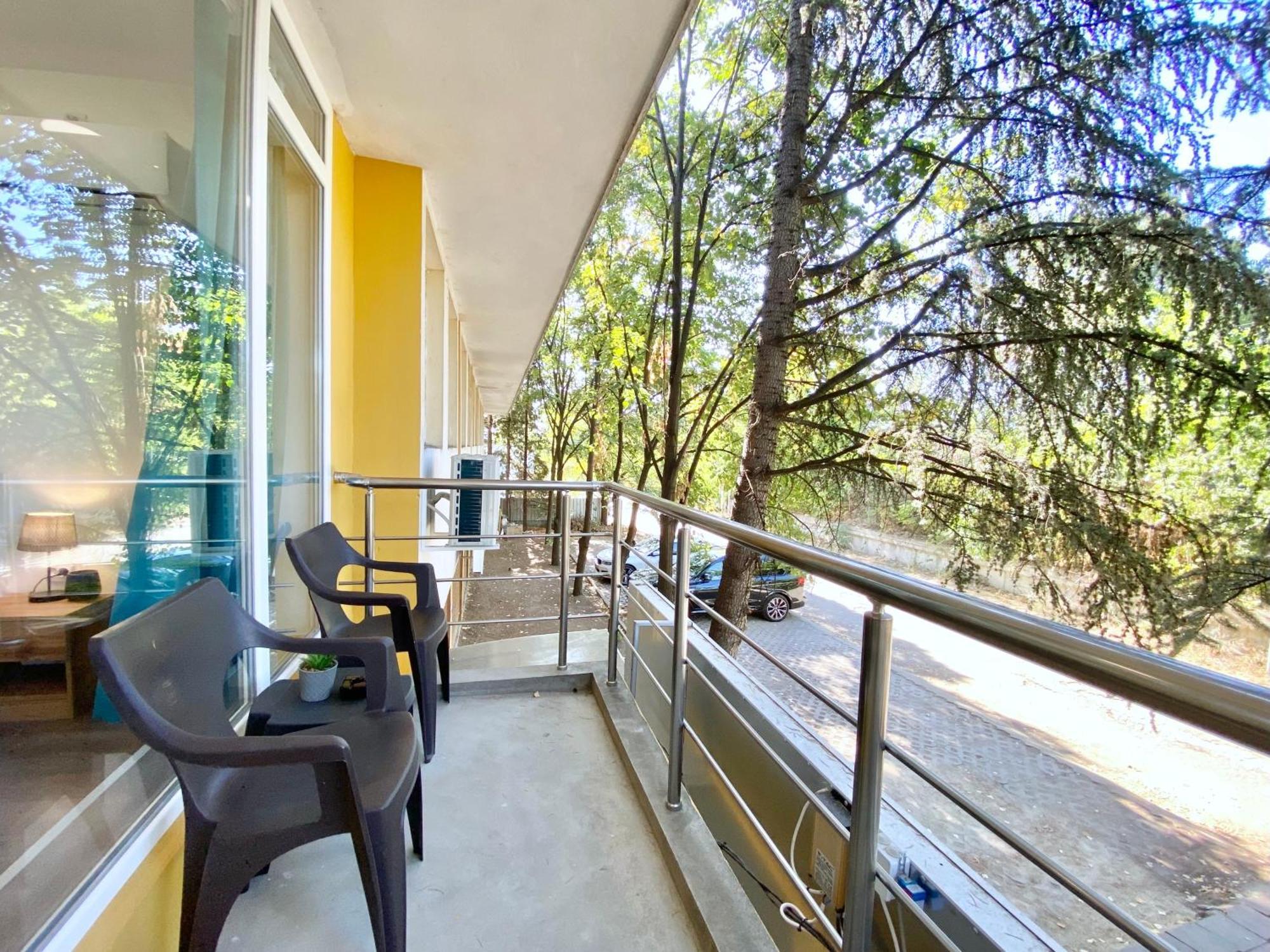 Hello Studios Budget Stays Free Parking & Wifi Stara Zagora Exteriör bild
