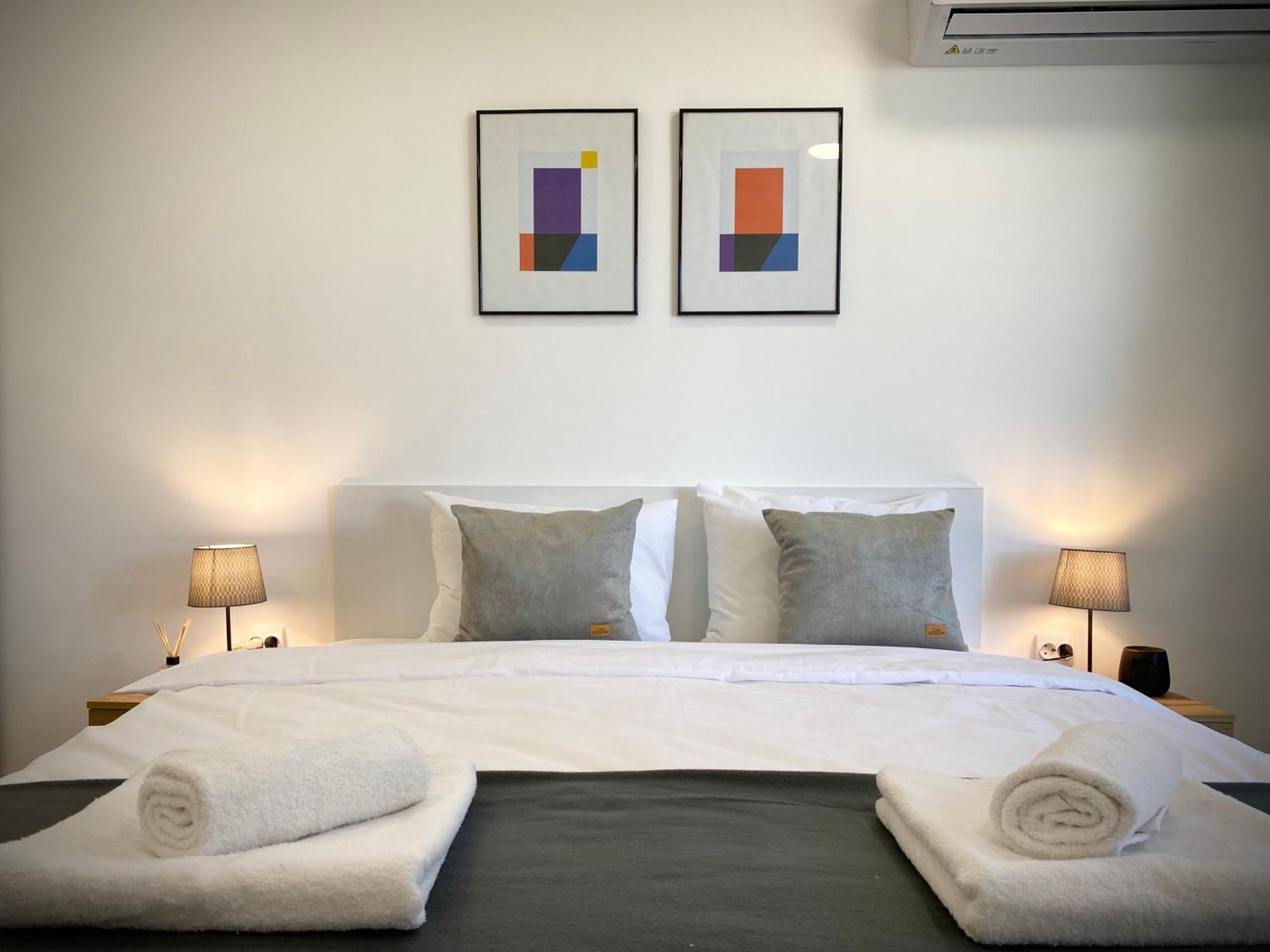 Hello Studios Budget Stays Free Parking & Wifi Stara Zagora Exteriör bild