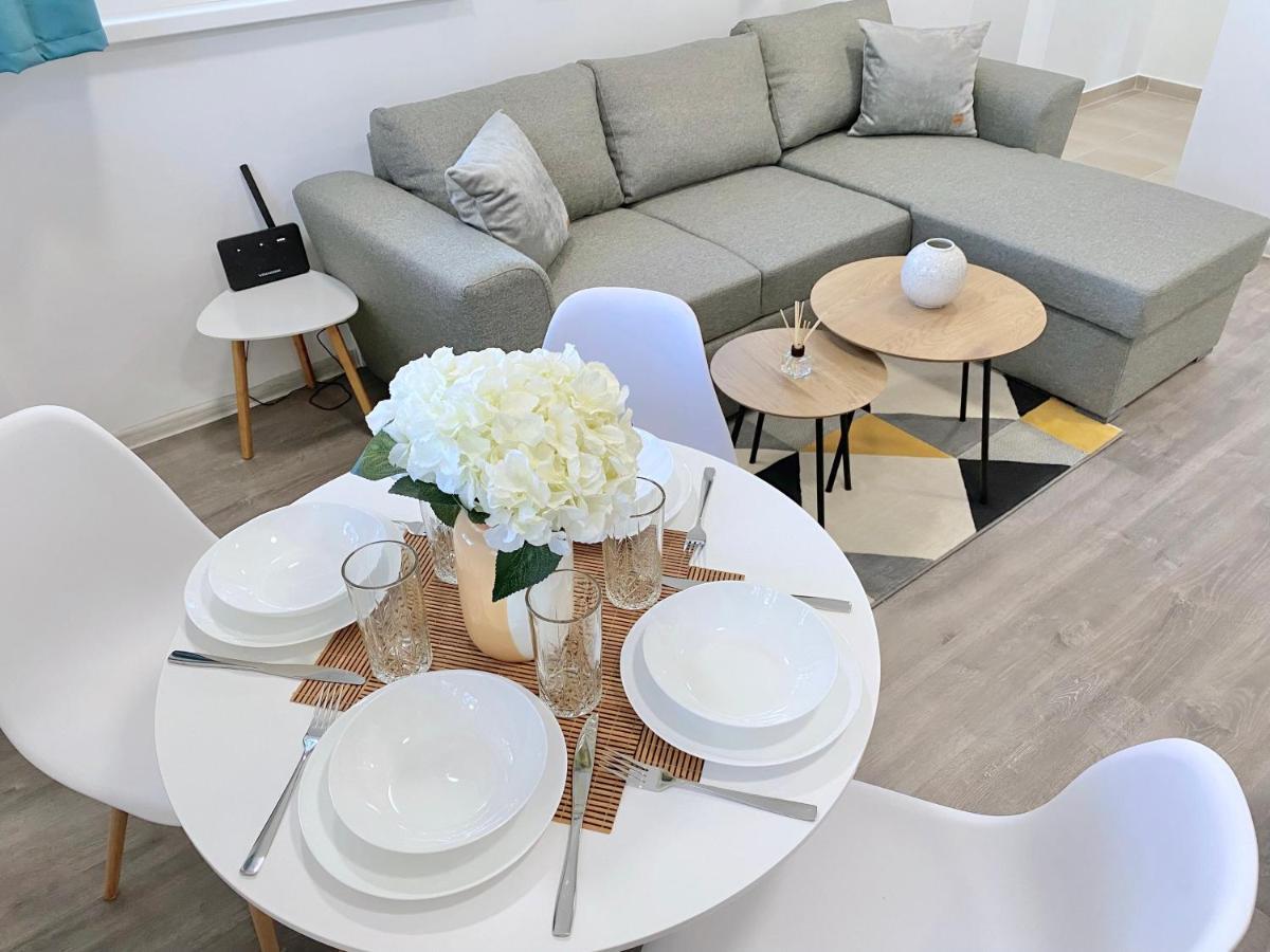Hello Studios Budget Stays Free Parking & Wifi Stara Zagora Exteriör bild